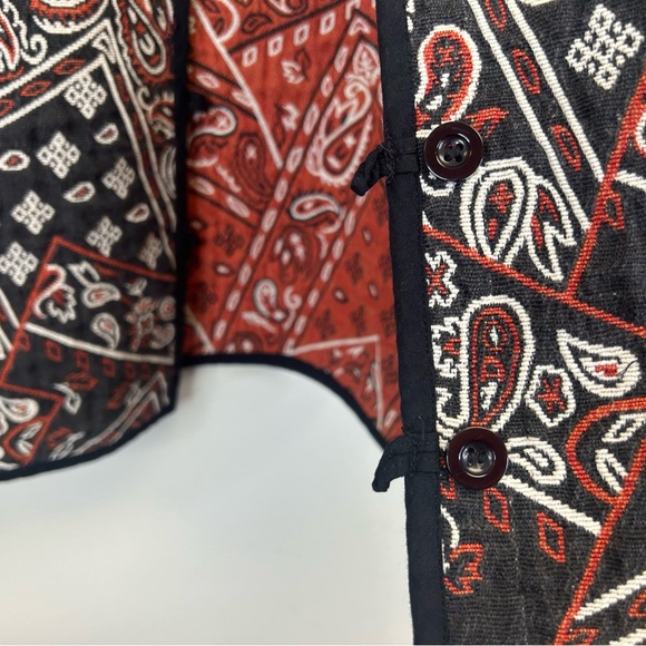 Womens M/L Reversible Red Black Paisley Bandanna Jacket Boho Western Button Up - Picture 12 of 16